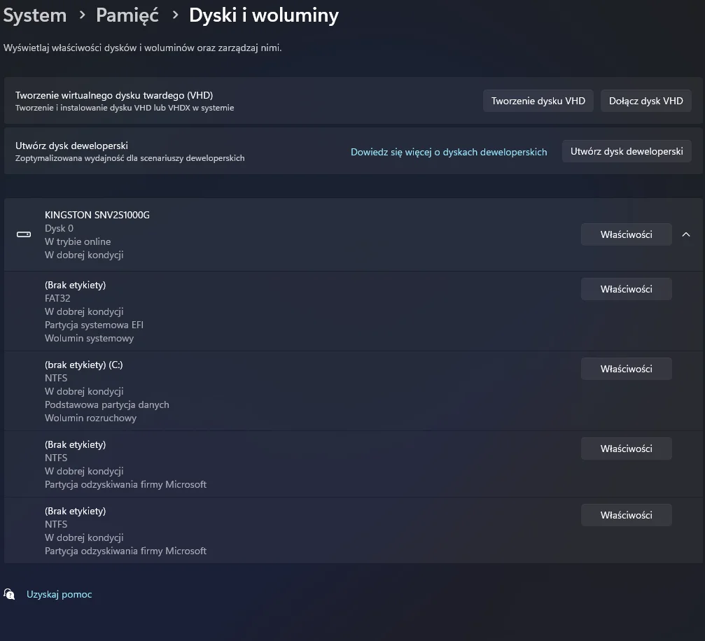 Okno Dyski i woluminy w Windows 11 z dyskiem w dobrej kondycji